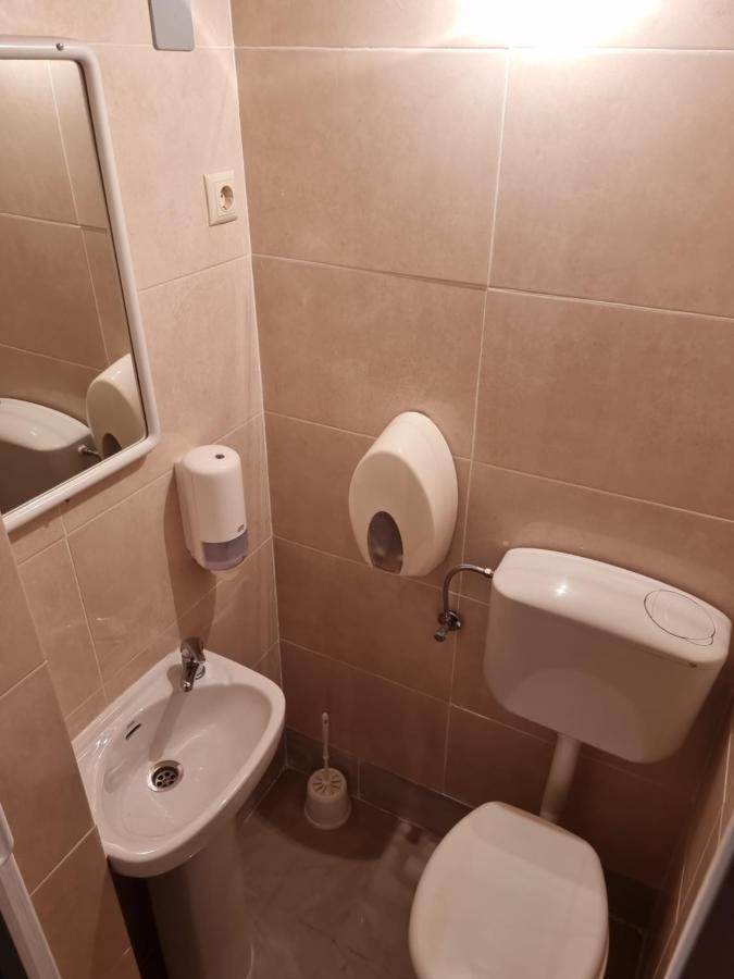 Guesthouse Dila Galovac  Eksteriør bilde